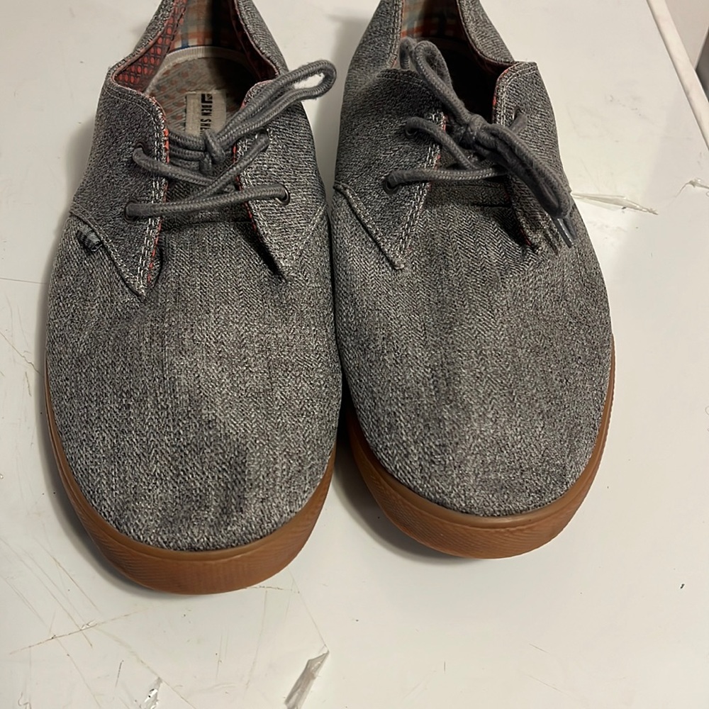 Grey sport shoes